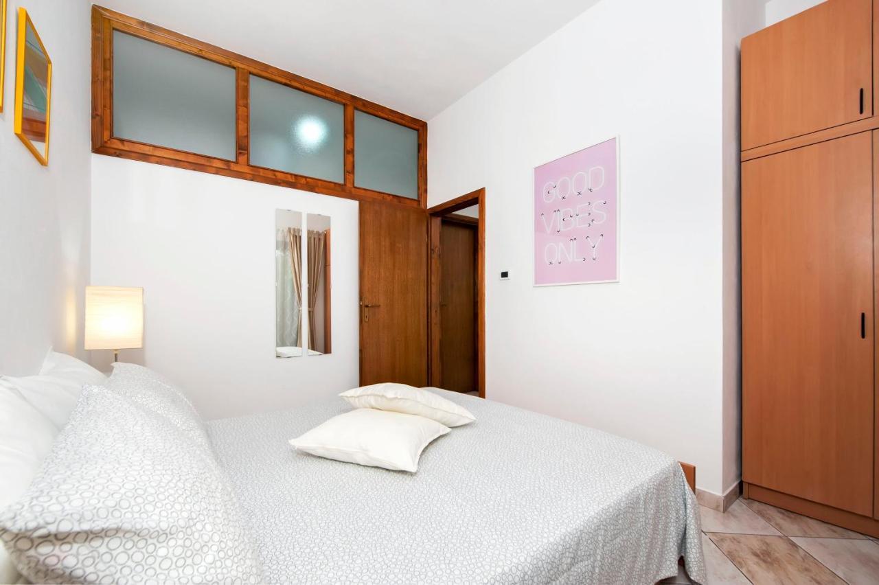 Apartments Milan Rovinj Bagian luar foto