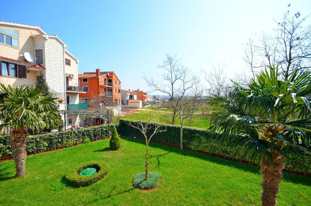 Apartments Milan Rovinj Bagian luar foto