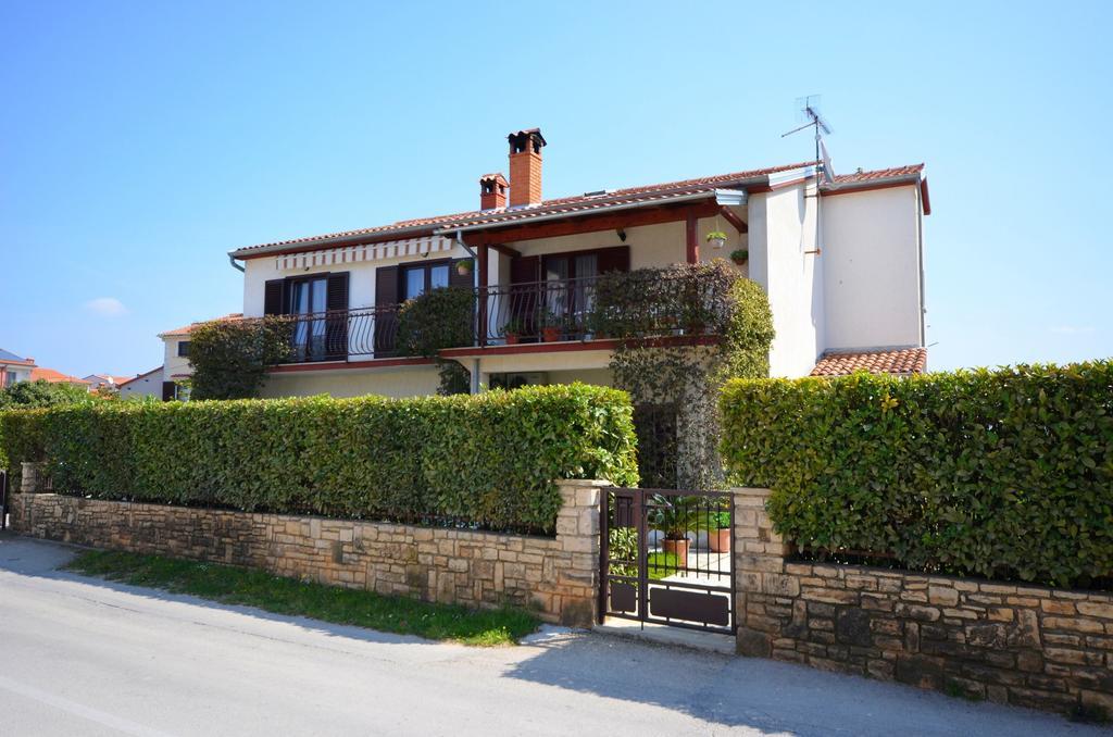Apartments Milan Rovinj Bagian luar foto