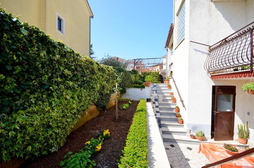 Apartments Milan Rovinj Bagian luar foto