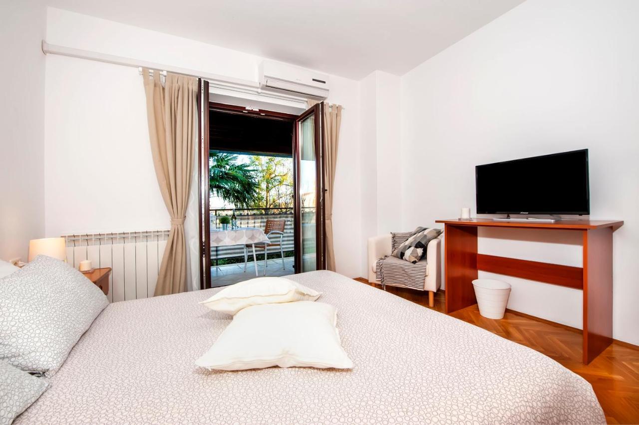 Apartments Milan Rovinj Bagian luar foto