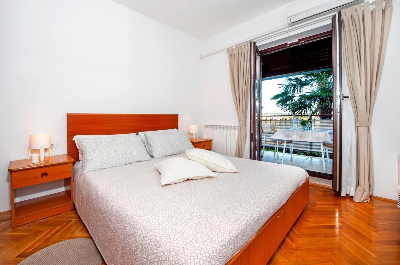 Apartments Milan Rovinj Bagian luar foto