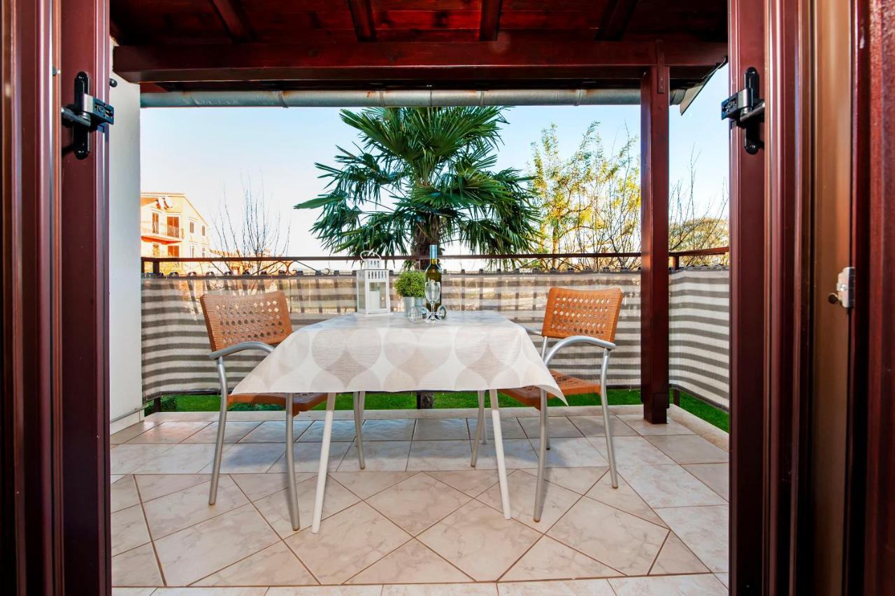 Apartments Milan Rovinj Bagian luar foto